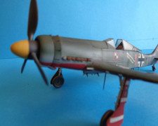 Flugzeug Modell 1:48 gebaut