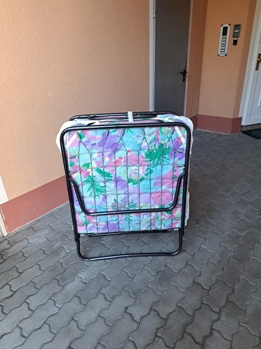 Sehr gut erhaltenes - , gästebett