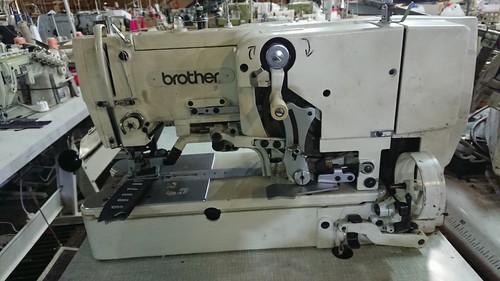 Nähmaschine