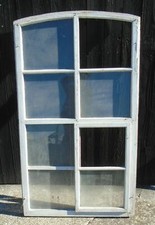 schönes altes Holzfenster mit