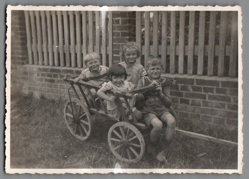 Foto kinder leiterwagen - im, um
