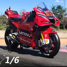 1:6 Ducati Motorrad Modell GP