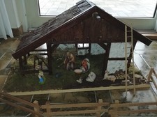 weihnachtskrippe aus holz handarbeit hochwertige krippenfiguren