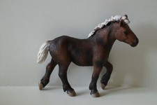 Schleich 13665 Schwarzwälder Jährling black forest Pferd Fohlen Hof Pferde horse