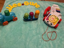 2 versch. . BABY-/KLEINKINDER-/Motorik-SPIELZEUG-Fisher Price (Auto/Arche Noah)