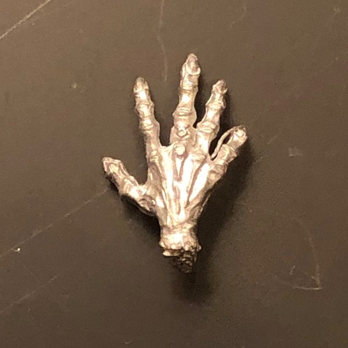 Creeping claw chaos familiar - creeping,