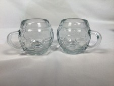 Zwei 0,3 Liter Biergläser