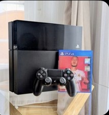 PlayStation 4 - 500 GB - Controller - Alle Kabel - FIFA Spiel