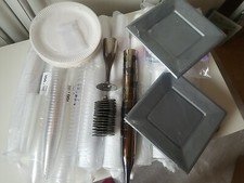 1000 Teile, Einweggeschirr, Sektgläser, Becher, Teller,  Partyspiesse, Set***
