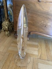 Schöner Obelisk aus Bleikristall mit christlichen Motiven Monstranz Kelch