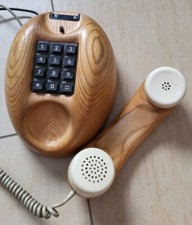Fernsig Vintage Tastentelefon mit massivem Holzdesign DfeAP 330 gebraucht