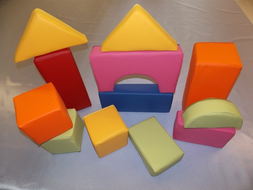 Spielbausteine-Großbausteine