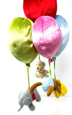 Zirkus Mobile - Teddy Affe Elefant Löwe an bunten Bällen hängend