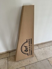 Neuverpackte E-Gitarre Cort