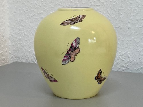Gelbe vase mit verschiedenen - mit,