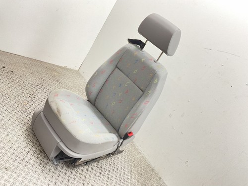 Sitz vorne rechts caddy 9 - vorne, vw