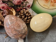 2 grosse Steineier Ostereier