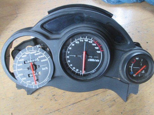 Suzuki rf900r gt73b - suzuki,