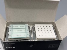 GIRA UP Radio Steckdosenradio