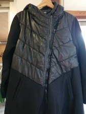 Dicker Sweatmantel von Tredy mit cooler Optik in Größe 2,d.h 40/42 in schwarz