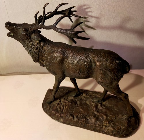 Hirsch röhrend aus - aus, bronze