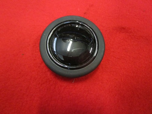 Momo hupenknopf hornbutton - hupenknopf,