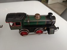 Älteres Aufziherbare Bates Blech Lokomotiv Und Personenwagen