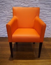 Breite Esszimmerstühle mit