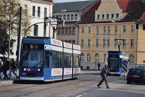 Foto tram rostock leibnizplatz - tram,