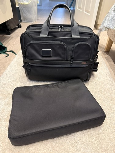 Tumi alpha expandable - 3,