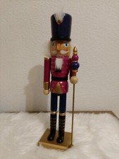 Nussknacker PRINZ  in Lila