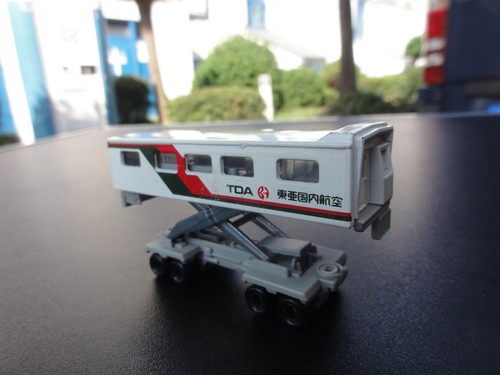 Tomica mtzubishi ptv - tomica,