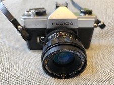 Fujica ST601 – Klassische Spiegelreflexkamera mit Bedienungsanleitung