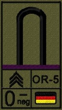 Bundeswehr Rangabzeichen, Klett mit Blutgruppe und Litze, Unteroffizier