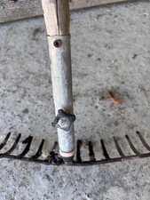 SYSTEM GARDENA RECHEN GARTEN LAUB HEU STROH STEINE FEINPLANIE GEBRAUCHT