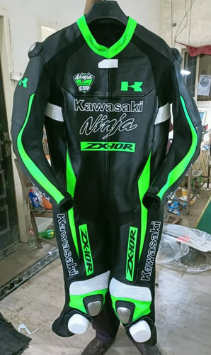 Schwarze kawasaki ninja motogp - kawasaki,