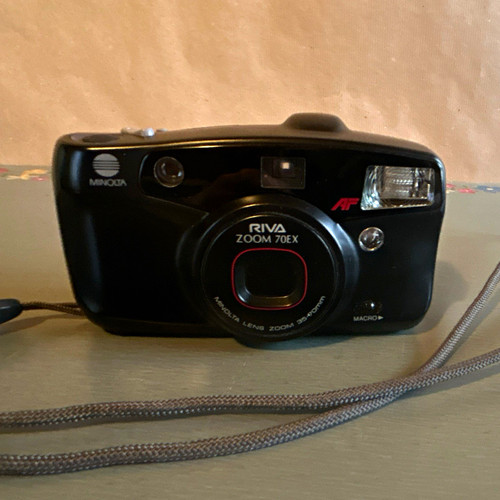 Minolta riva zoom 70ex - riva, 35mm