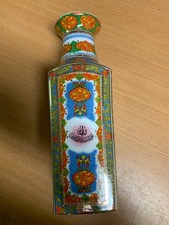 Japanische Vase viereckig