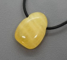 +Natur+ ORANGEN-CALCIT EDELSTEIN-ANHÄNGER TROMMELSTEIN-gebohrt +Lederband #12