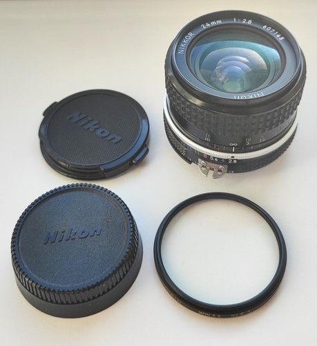 Nikon nikkor 24mm - mf,