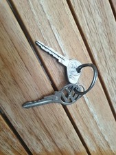 2 alte VW Autoschlüssel, Huf