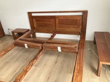 Indisches Teakholz Massiv Bett Sideboard Spiegel Holzbank und Nachttische Set