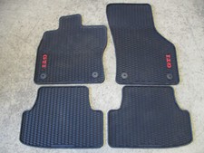 Original rubber mats front +