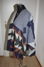 Irischer warmer Strickponcho /
