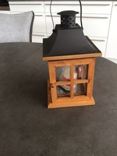 schöne Laterne mit Kerze,  24,5 cm hoch,  13,5 cm x 13,5 cm,  neuwertig