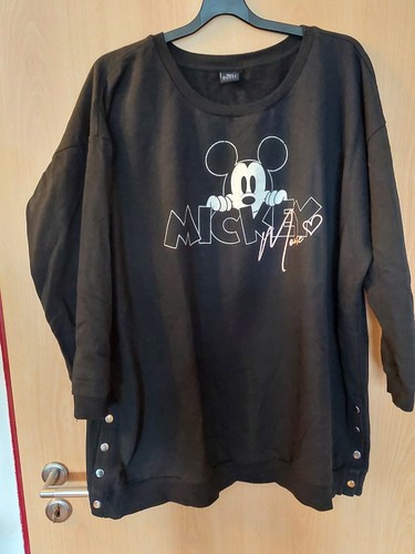 Schwarzes sweatshirt mit - schwarzes,