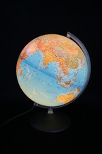 Schöner Globus leuchtend von Tecnodidattica Made in Italy