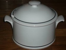 Suppenterrine mit Deckel  1,4