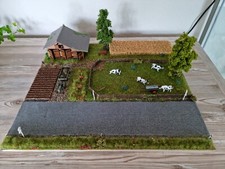 H0 Diorama Landstraße Scheune Kühe Feld Wiese Landstraße Acker Kornfeld 1:87 