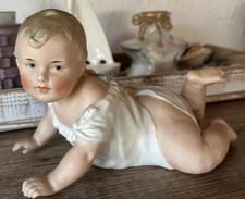 Große antike Porzellanfigur